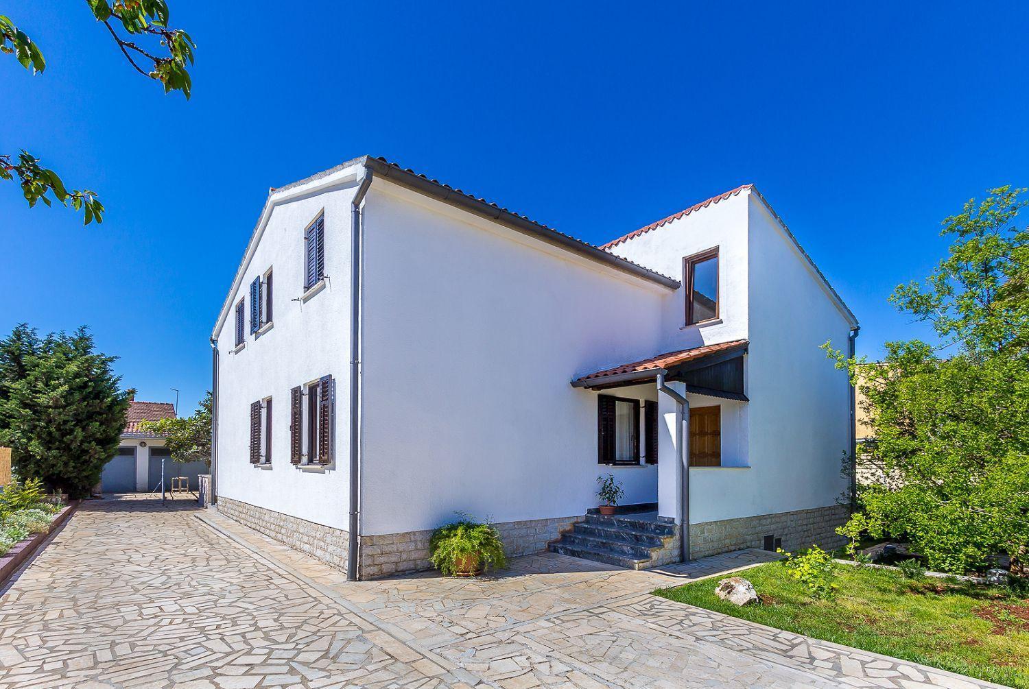 Neu Renovierte Ferienwohnung Mit Klima, Wlan, Terrasse Und Grill Pula Buitenkant foto
