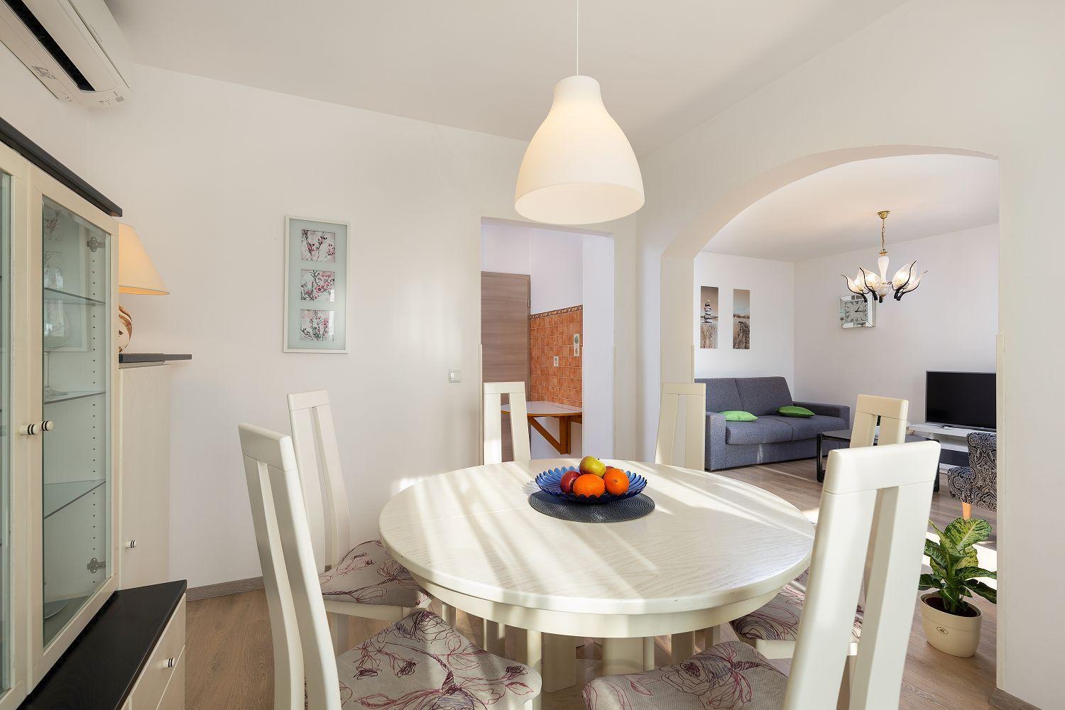 Neu Renovierte Ferienwohnung Mit Klima, Wlan, Terrasse Und Grill Pula Buitenkant foto